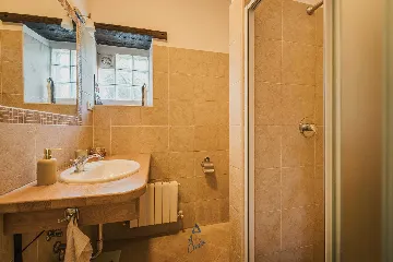 Sv. Lovreč 3-Bedroom Villa with Pool and Garden