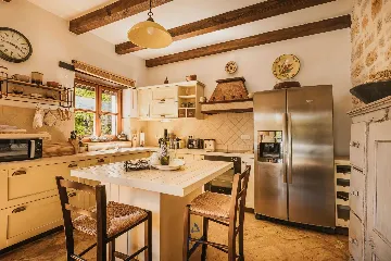 Sv. Lovreč 3-Bedroom Villa with Pool and Garden