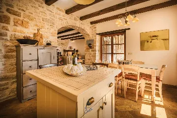 Sv. Lovreč 3-Bedroom Villa with Pool and Garden