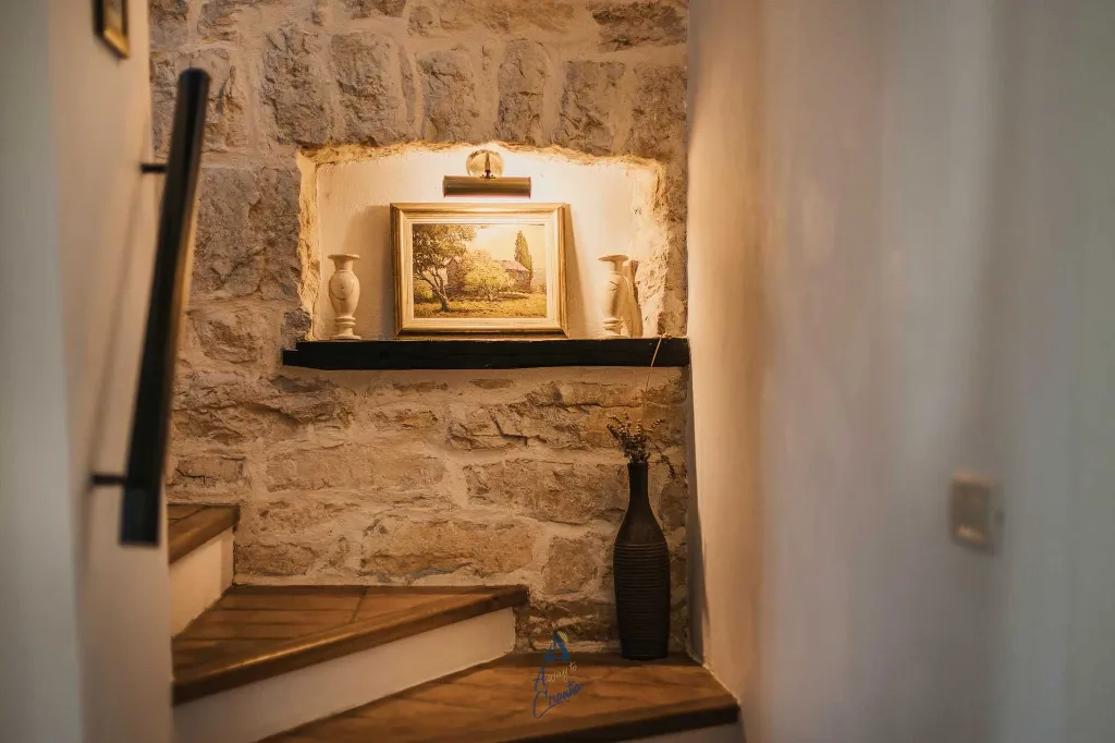 Sv. Lovreč 3-Bedroom Villa with Pool and Garden