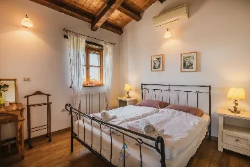 Sv. Lovreč 3-Bedroom Villa with Pool and Garden