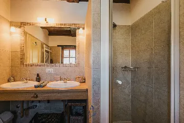 Sv. Lovreč 3-Bedroom Villa with Pool and Garden