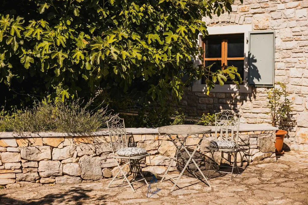 Sv. Lovreč 3-Bedroom Villa with Pool and Garden