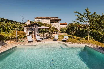 Sv. Lovreč 3-Bedroom Villa with Pool and Garden