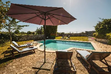 Sv. Lovreč 3-Bedroom Villa with Pool and Garden