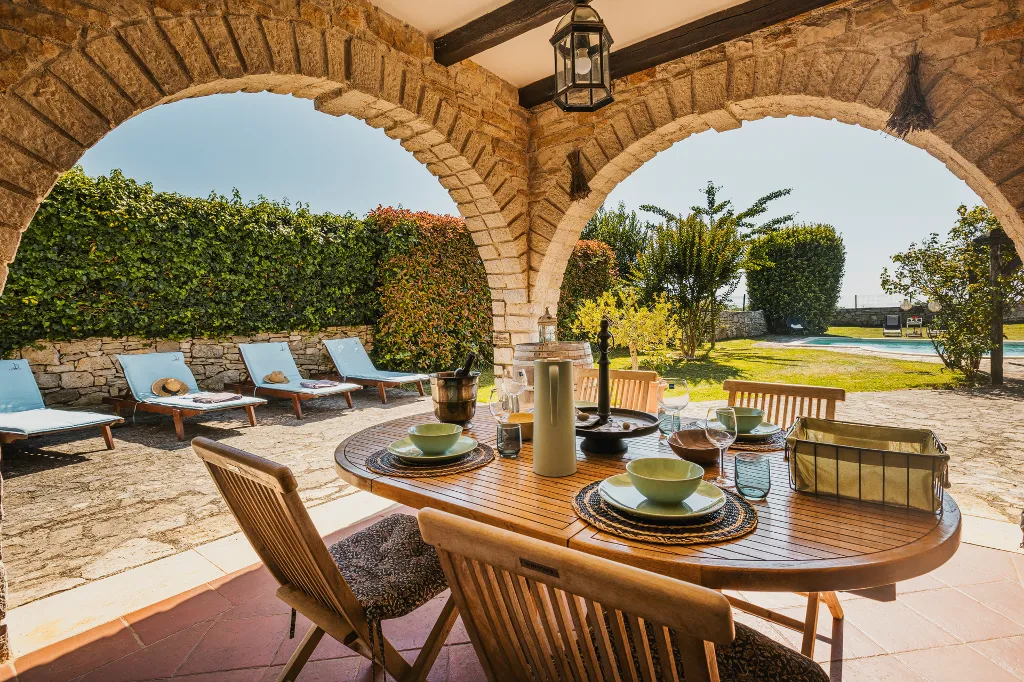 Sv. Lovreč 3-Bedroom Villa with Pool and Garden