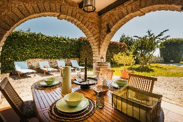 Sv. Lovreč 3-Bedroom Villa with Pool and Garden