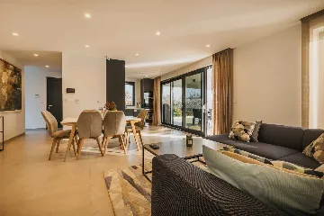 4-Bedroom Villa in Brnobići for 8 Guests