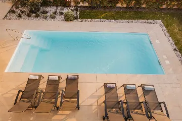 4-Bedroom Villa in Brnobići for 8 Guests