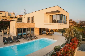4-Bedroom Villa in Brnobići for 8 Guests