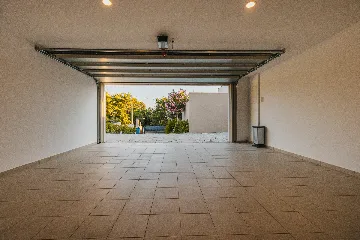 4-Bedroom Villa in Brnobići for 8 Guests