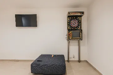 4-Bedroom Villa in Brnobići for 8 Guests