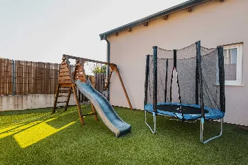 4-Bedroom Villa with Pool in Krnica for 8 Guests