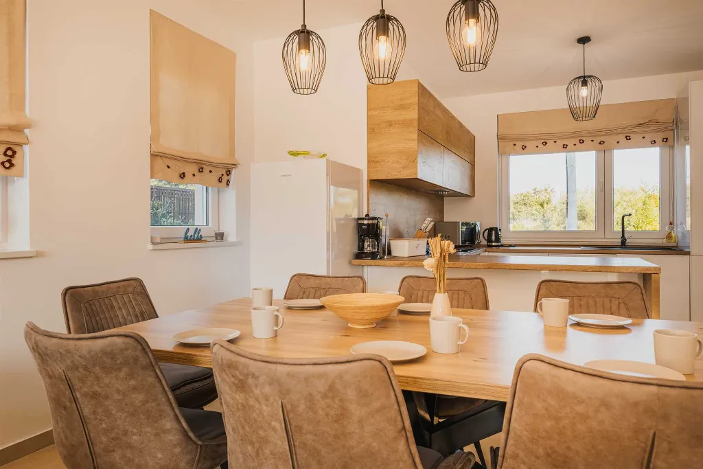4-Bedroom Villa with Pool in Krnica for 8 Guests