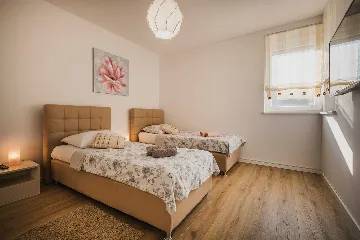 4-Bedroom Villa with Pool in Krnica for 8 Guests