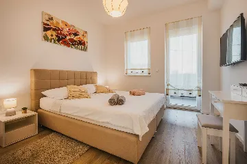 4-Bedroom Villa with Pool in Krnica for 8 Guests