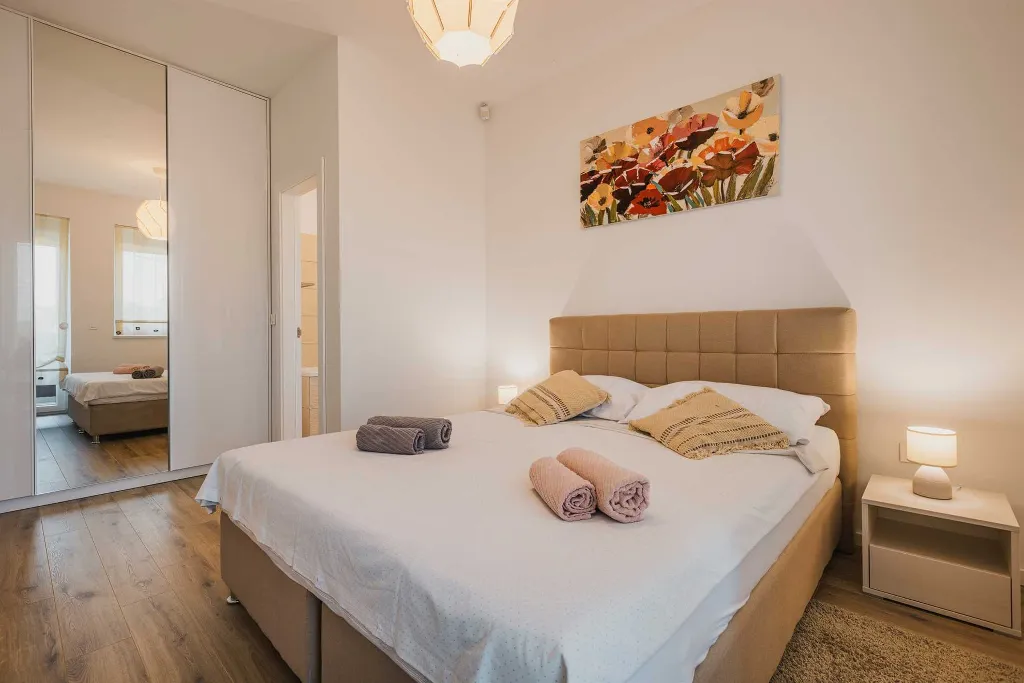 4-Bedroom Villa with Pool in Krnica for 8 Guests