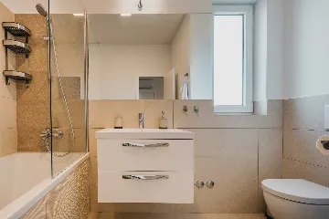 4-Bedroom Villa with Pool in Krnica for 8 Guests