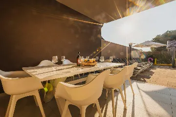 4-Bedroom Villa with Pool in Krnica for 8 Guests