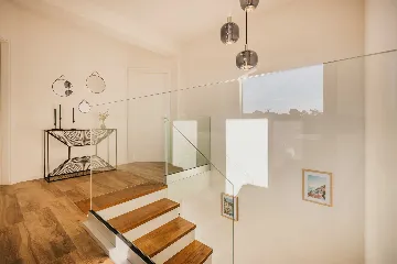 4-Bedroom Villa with Pool in Kaštelir (for 8)