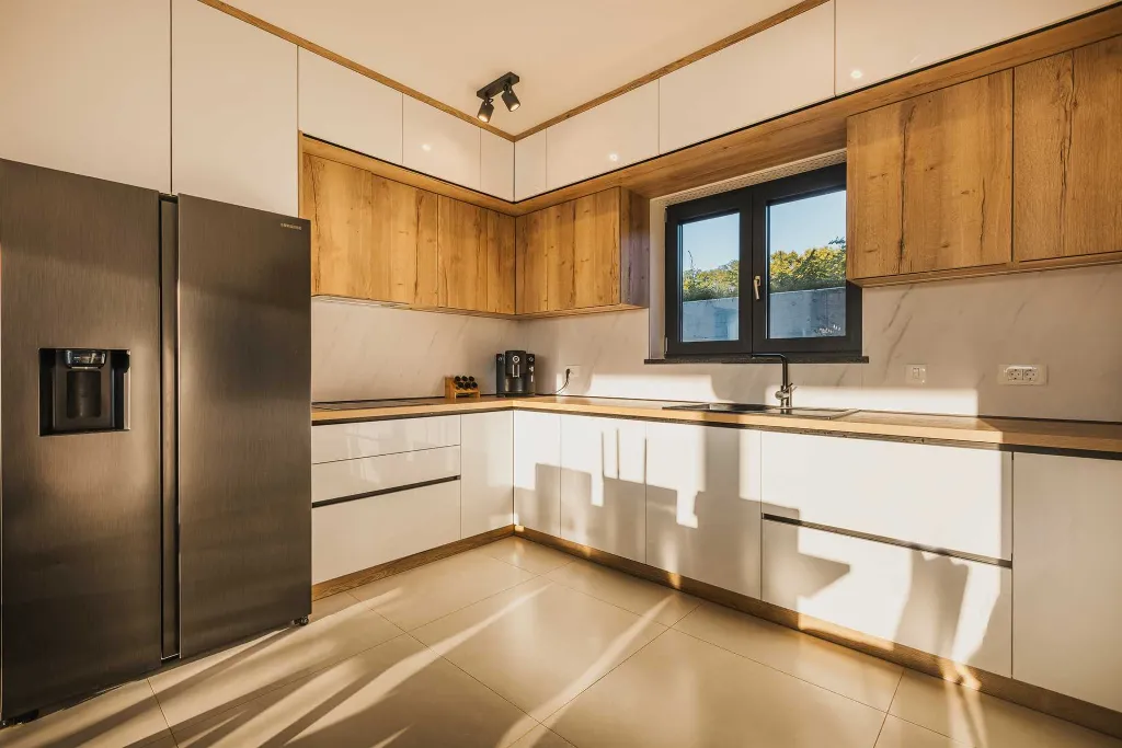 4-Bedroom Villa with Pool in Kaštelir (for 8)
