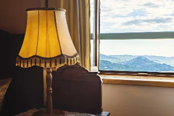 Buzet Villa for 6 Guests with Lagoon Pool and Views