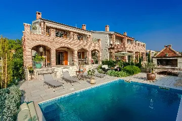 3-Bedroom Villa with Pool in Kaštelir