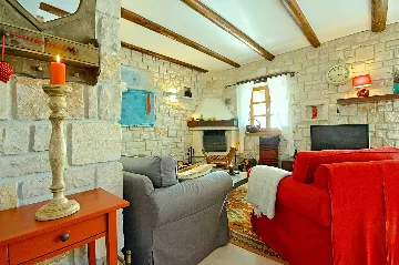 3-Bedroom Villa with Pool in Kaštelir