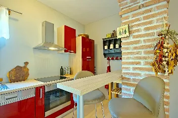 3-Bedroom Villa with Pool in Kaštelir