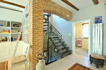 3-Bedroom Villa with Pool in Kaštelir