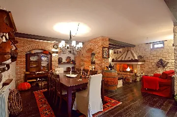 3-Bedroom Villa with Pool in Kaštelir