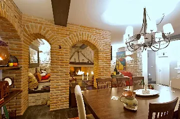 3-Bedroom Villa with Pool in Kaštelir