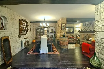 3-Bedroom Villa with Pool in Kaštelir