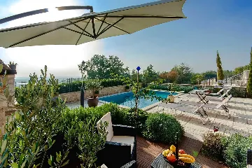 3-Bedroom Villa with Pool in Kaštelir