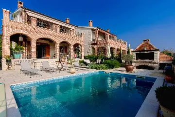 3-Bedroom Villa with Pool in Kaštelir
