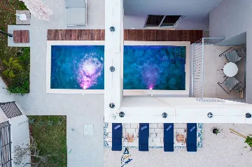 5-Bedroom Villa in Škrip with Heated Pool