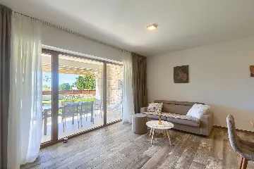 2-Bedroom Apartment with Shared Pool in Novigrad