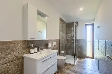 2-Bedroom Apartment with Shared Pool in Novigrad