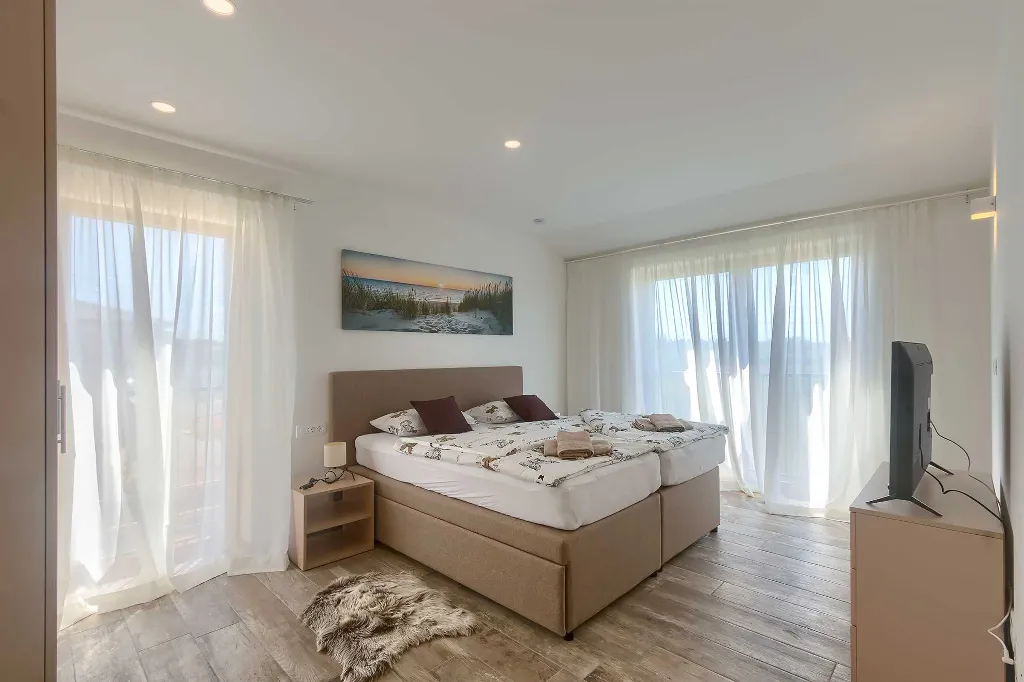 Two-Bedroom Apartment with Shared Pool in Novigrad