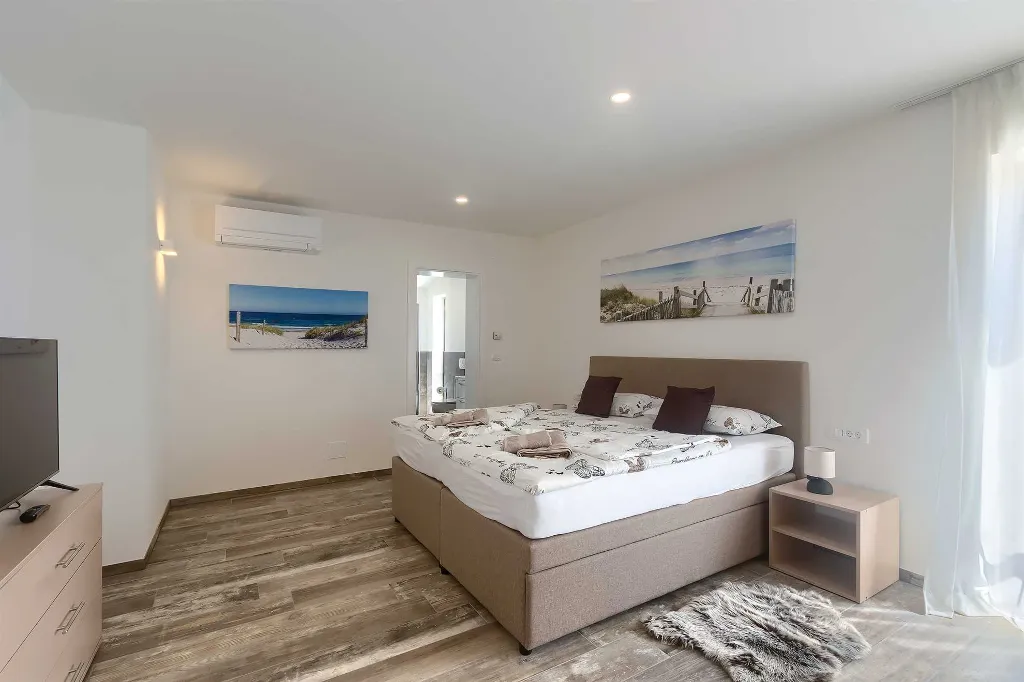 Two-Bedroom Apartment with Shared Pool in Novigrad