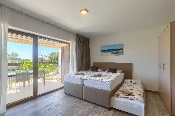 Studio for 3 Guests in Novigrad with Shared Pool