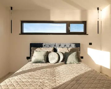 4-Bedroom Villa with Private Pool in Sabunike