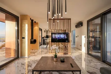 4-Bedroom Villa with Private Pool in Sabunike