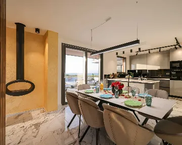 4-Bedroom Villa with Private Pool in Sabunike