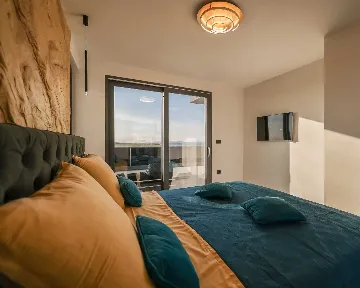 4-Bedroom Villa with Private Pool in Sabunike