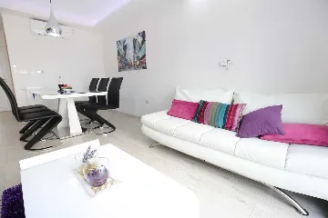 4-Bedroom Villa with Pool in Nin, Croatia