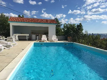 3-Bedroom Villa with Pool in Šmrika