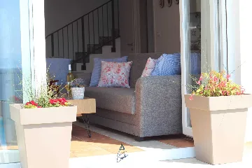 3-Bedroom Villa with Pool in Šmrika