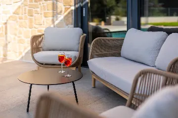 4-Bedroom Villa in Tar with Pool for 10 Guests