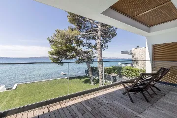 4-Bedroom Villa in Kaštela with Infinity Pool
